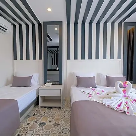 Black Royal Belek 3*