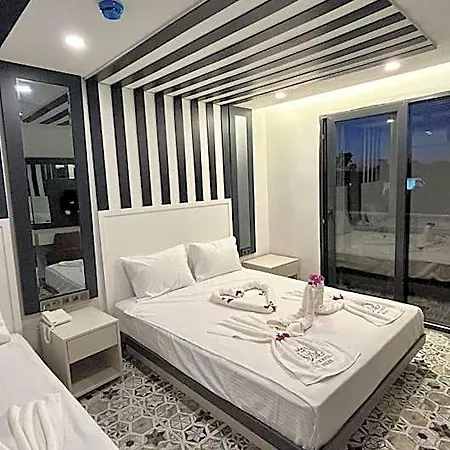 فندق Black Royal Belek 3*