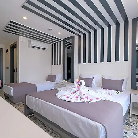 Black Royal Belek 3*